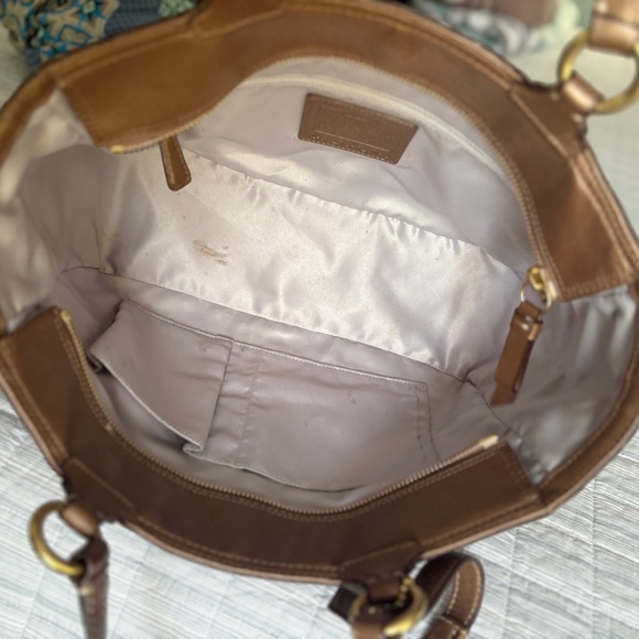 COACH Gallery Embossed C Leather Tote Copper - Picture 10 of 12